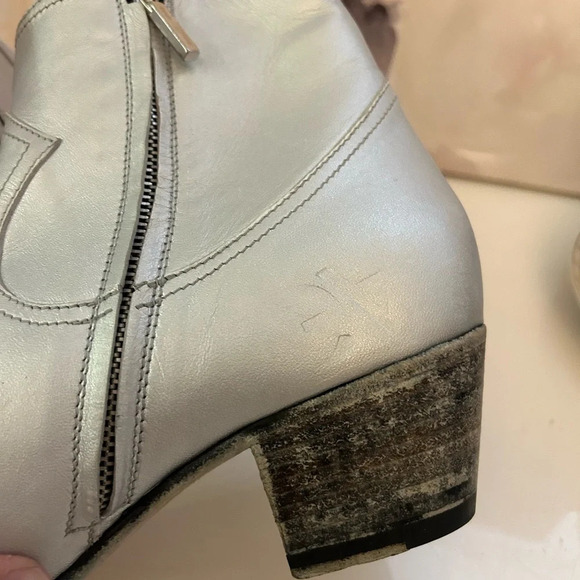 ! Alessandro Vasini CLINT ANKLE BOOT IN DISTRESSED SILVER LEATHER - Picture 10 of 13